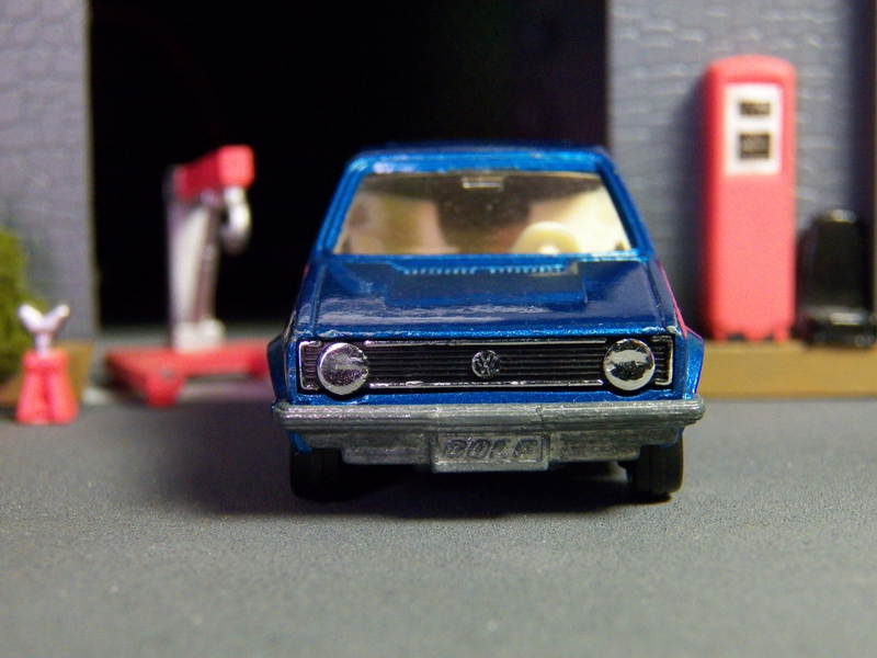 Illustration for article titled Tomica 1:56 VW Golf GLE "Goes Like... Excellent?"